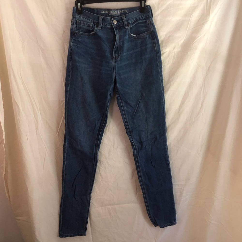 American eagle high wasted jeans